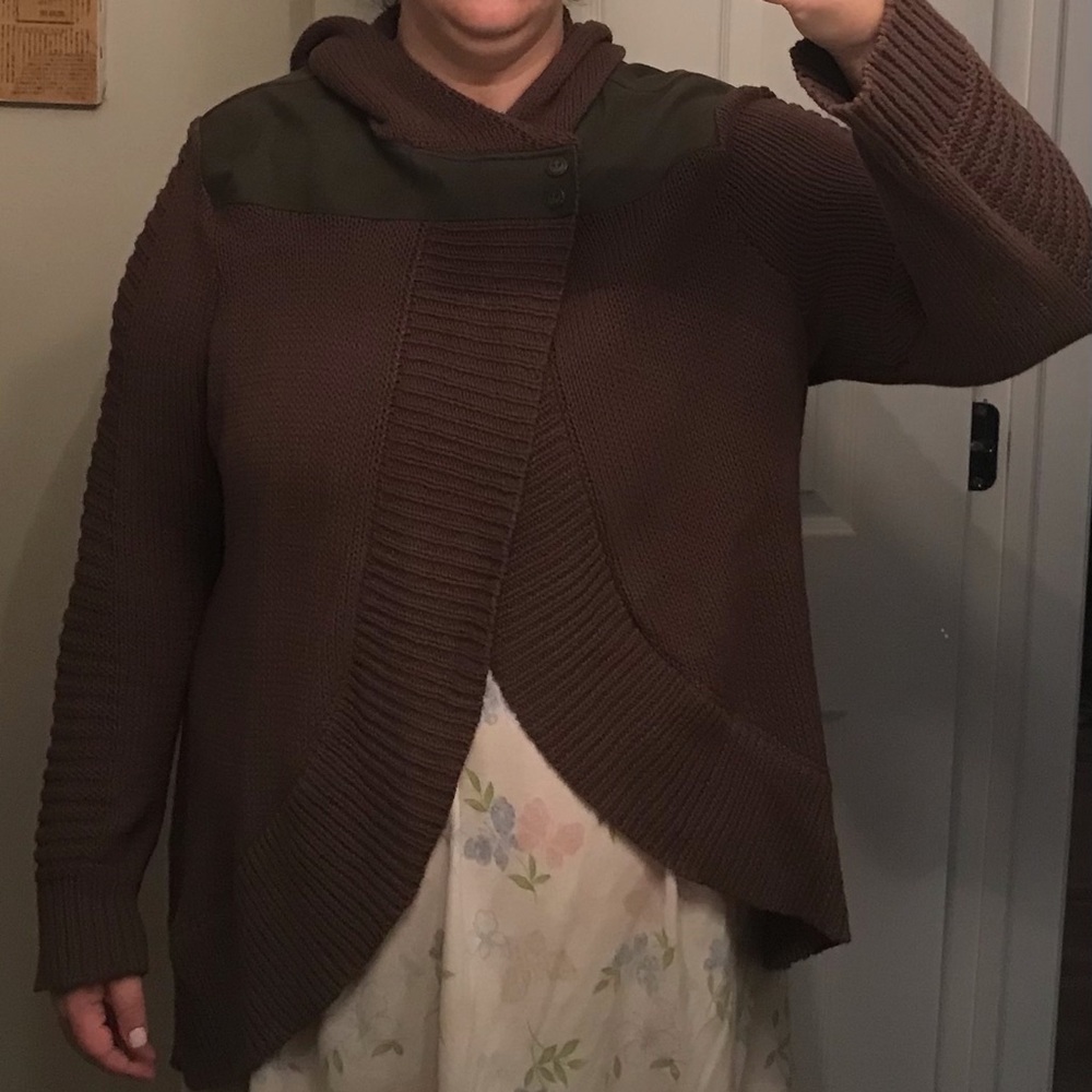 Like new Torrid Star Wars Rebel Alliance Sweater